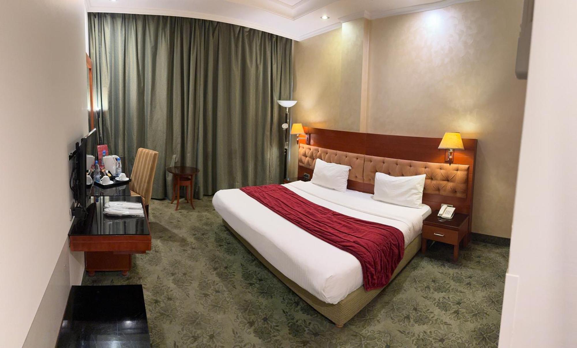 Duroy Hotel By Beverly Beiroet Buitenkant foto