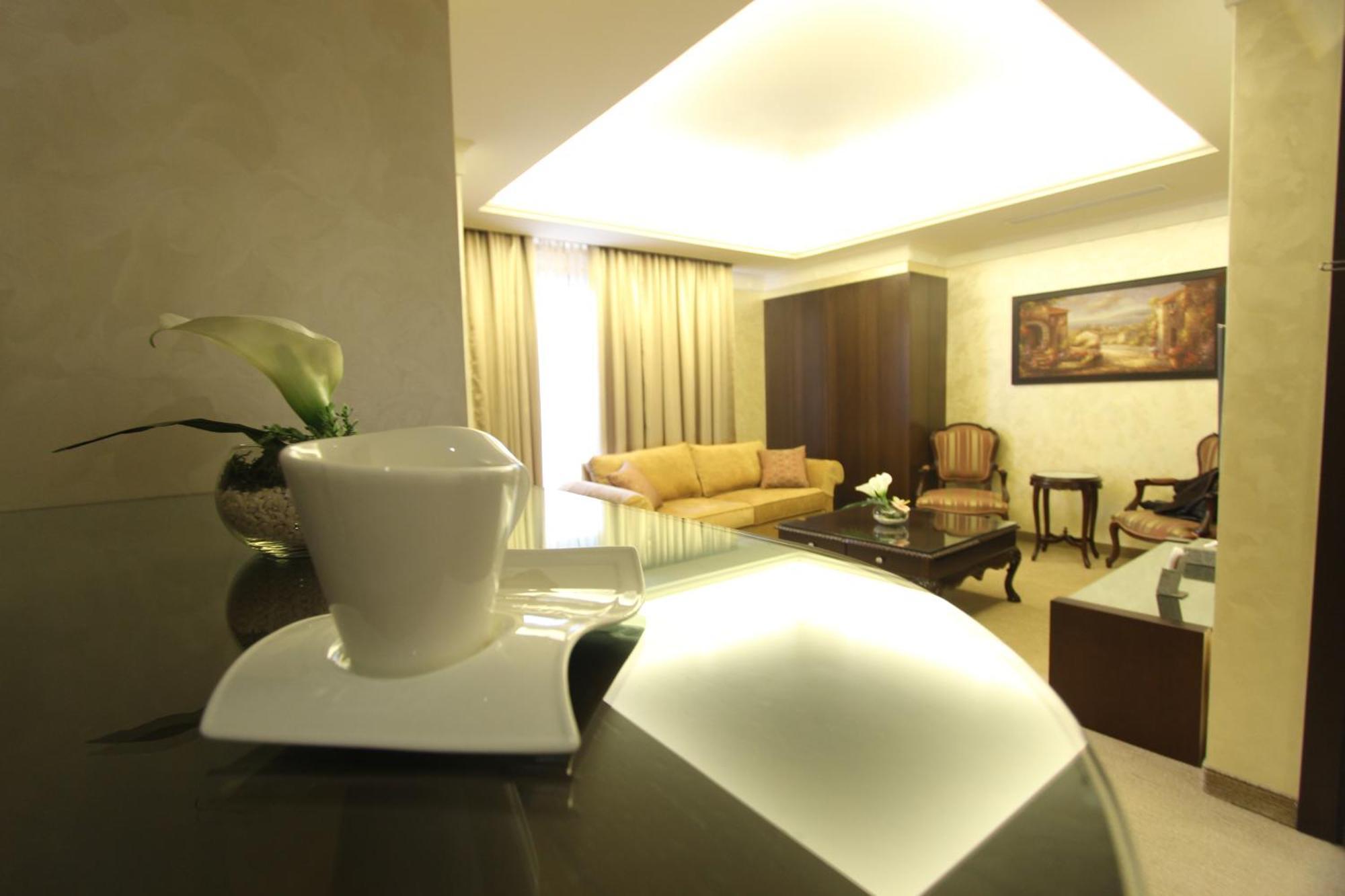Duroy Hotel By Beverly Beiroet Buitenkant foto